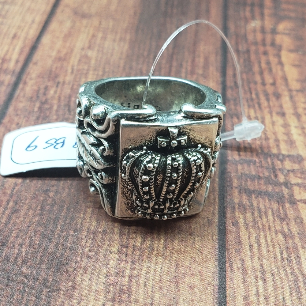 Stigma Silver Tone Crown Ring size 9